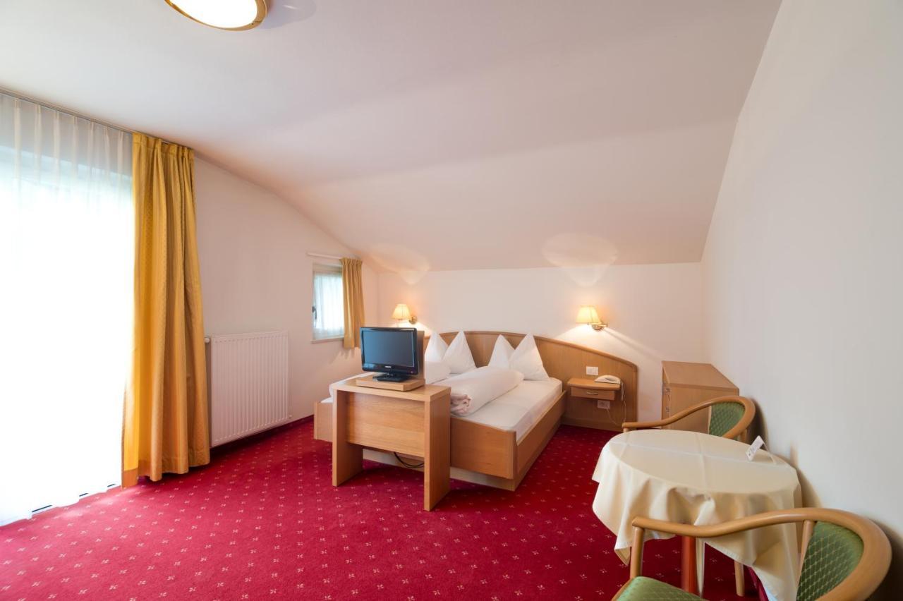 Hotel Quellenhof Naturns Esterno foto